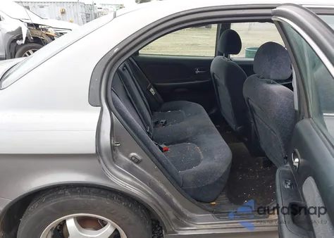 2004 Hyundai Sonata z USA, uszkodzony, nr VIN KMHWF25H84A999725